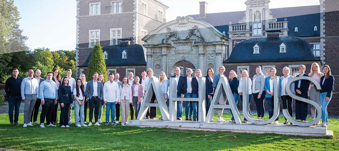 Berater der HOGE & BERGHAUS Steuerberatungsgesellschaft in Ahaus, Münsterland mit den Leistungen: Finanzbuchhaltung, Digitale Buchführung, Unternehmen online, Lohn- und Gehaltsabrechnung inkl. Baulohn, Internationales Steuerrecht, Jahresabschlusserstellung und –analyse, Steuererklärungen, Gewinnermittlungen für Photovoltaikanlagen, Umwandlung von Unternehmen, Unternehmensnachfolge, Erbschaft- und Schenkungsteuererklärungen, Landwirtschaftliche Buchstelle, Unternehmensberatung